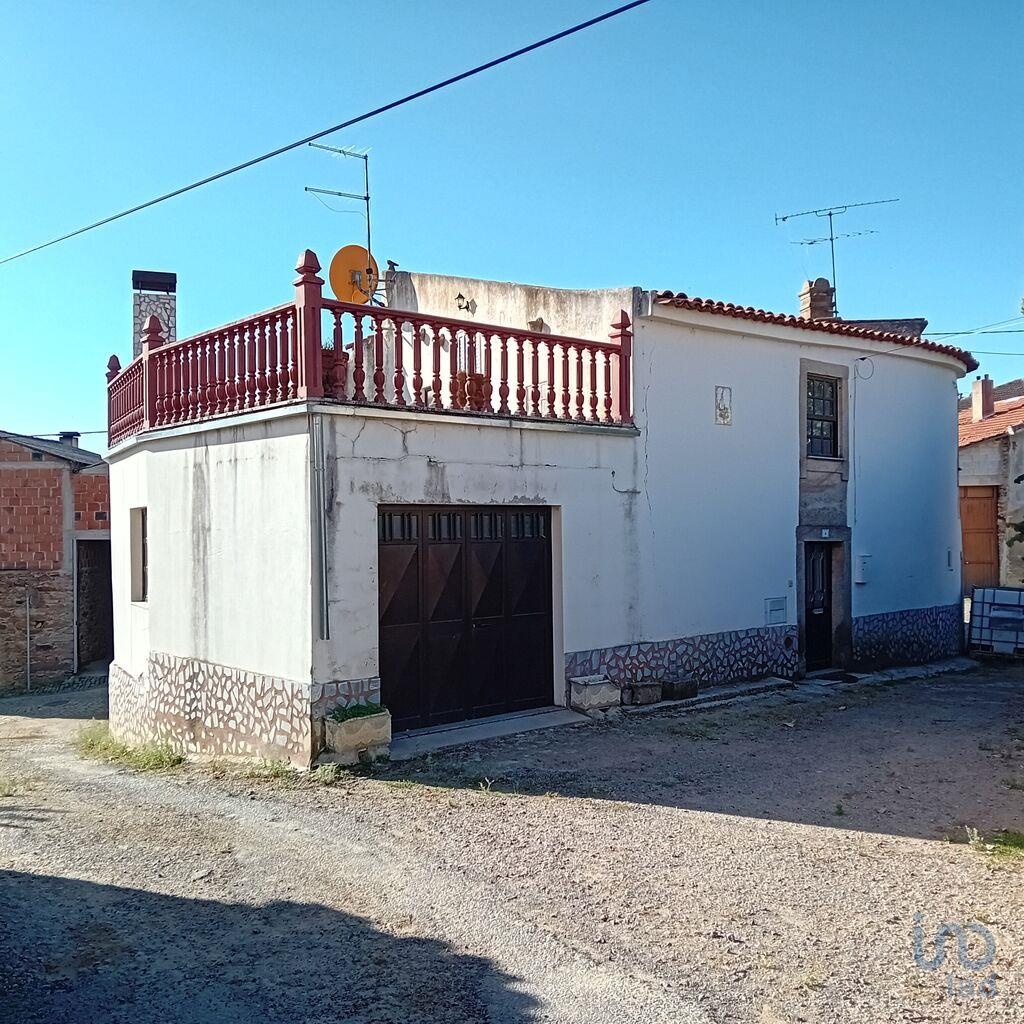 House in Mogadouro - view 1