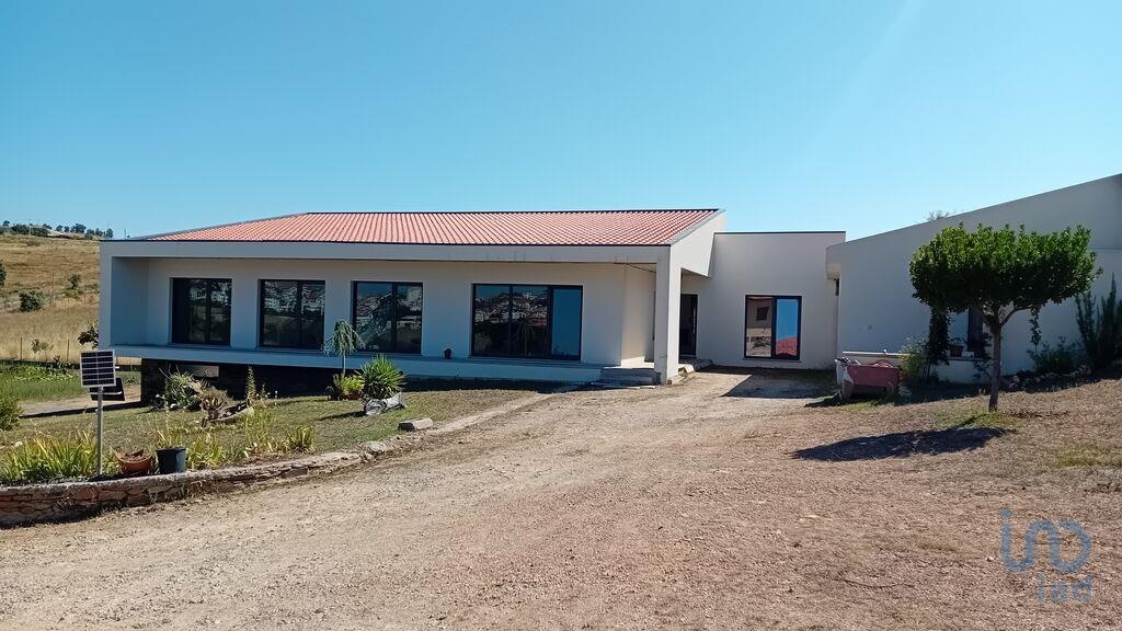 House in Mogadouro - view 1