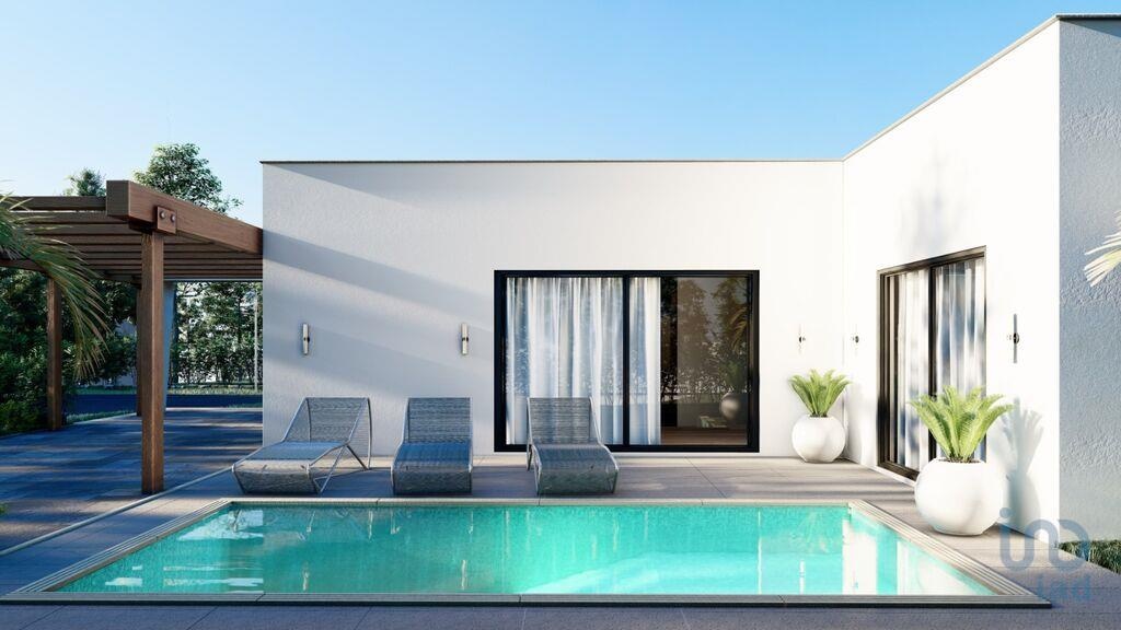 House in Sesimbra - view 1