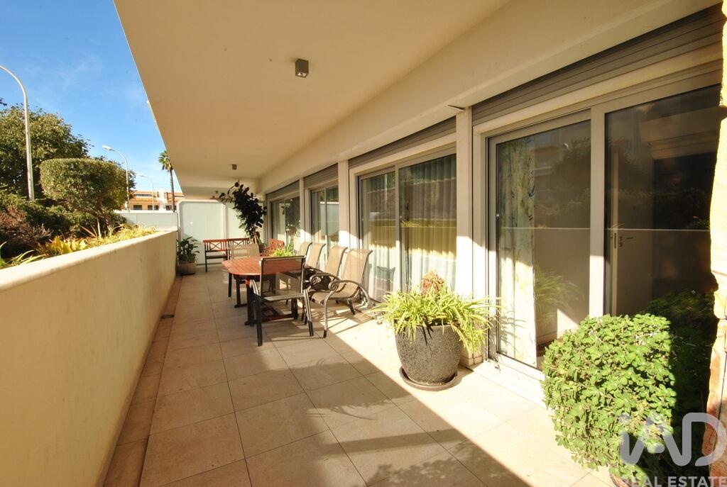 Apartment in Correeira - view 1