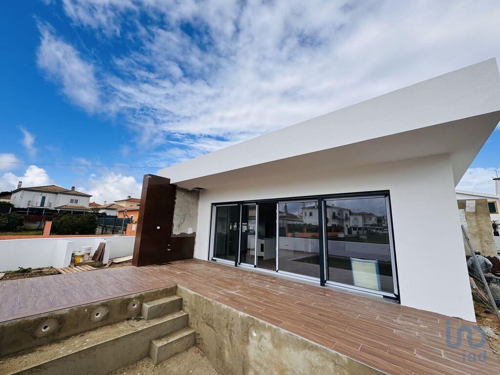 House in Setubal - view 1