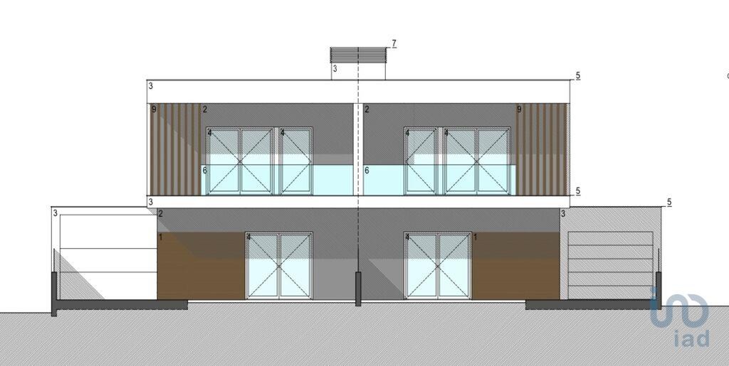 House in Seixal - view 1