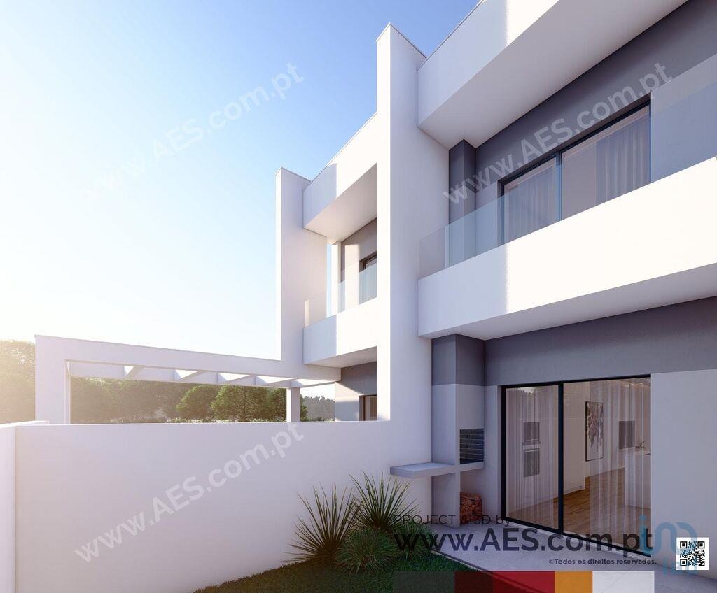 House in Seixal - view 1
