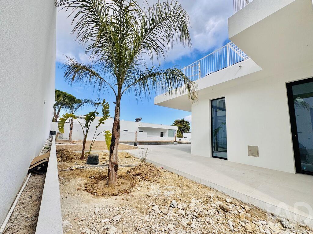 House in Castelo - view 1