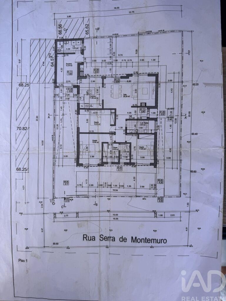 House in Fernao Ferro - view 1