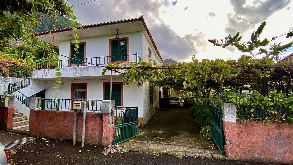 House in Santana - view 1