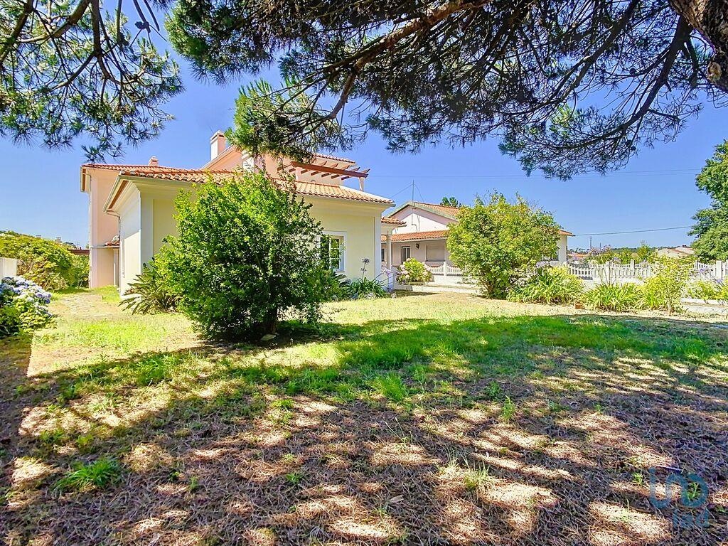 House in Marinha Grande - view 1