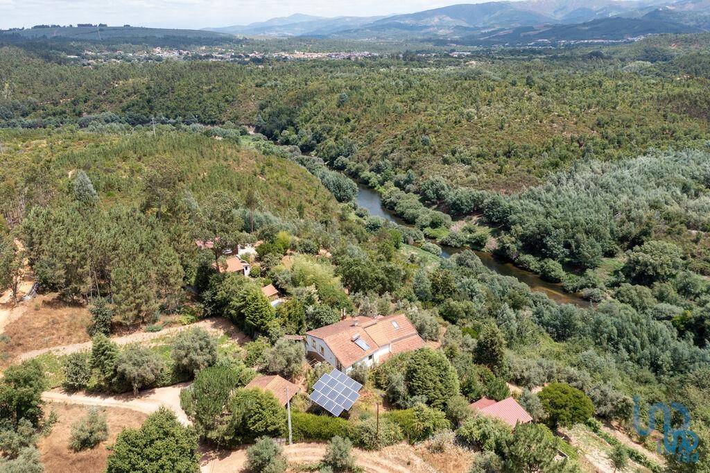 House in Arganil - view 1