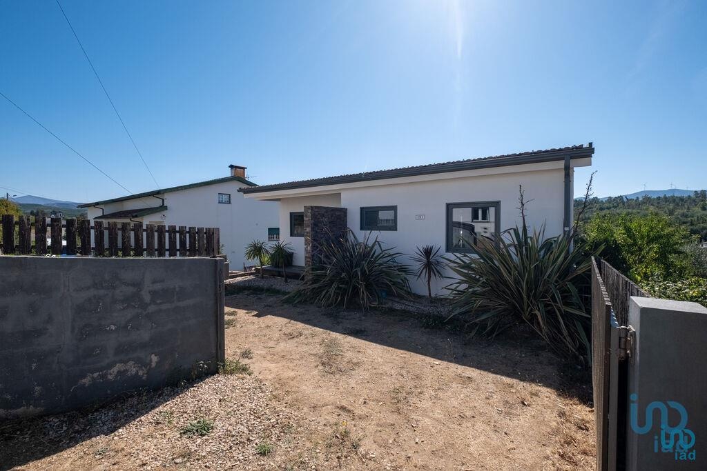 House in Arganil - view 1