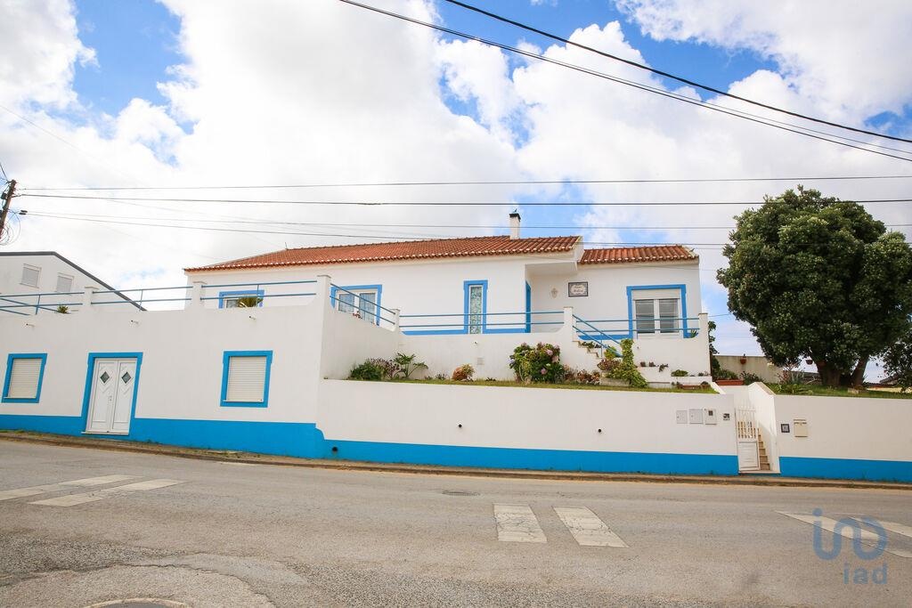 House in Lourinha - view 1