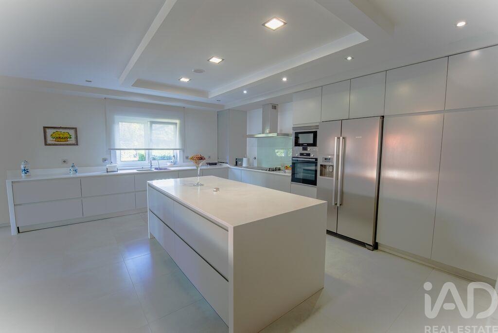 House in Sa - view 1