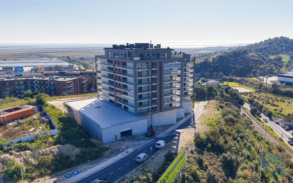 Apartment in Vila Franca de Xira - view 1