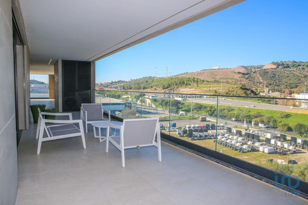 Apartment in Vila Franca de Xira - view 1