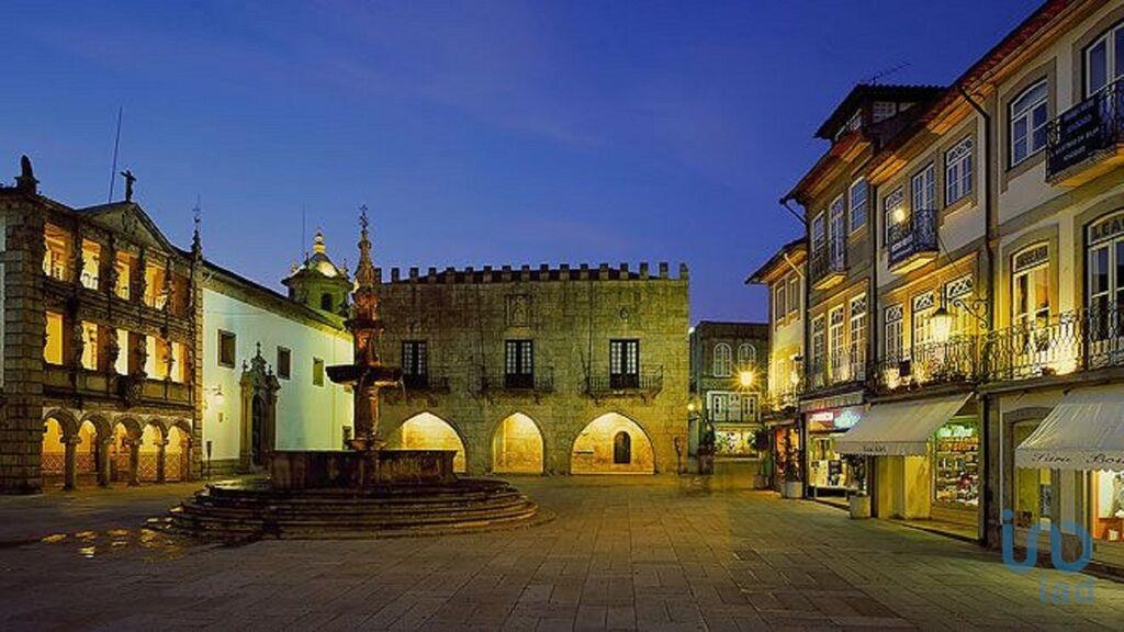 House in Viana do Castelo - view 1