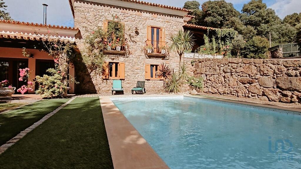 House in Gouveia - view 1