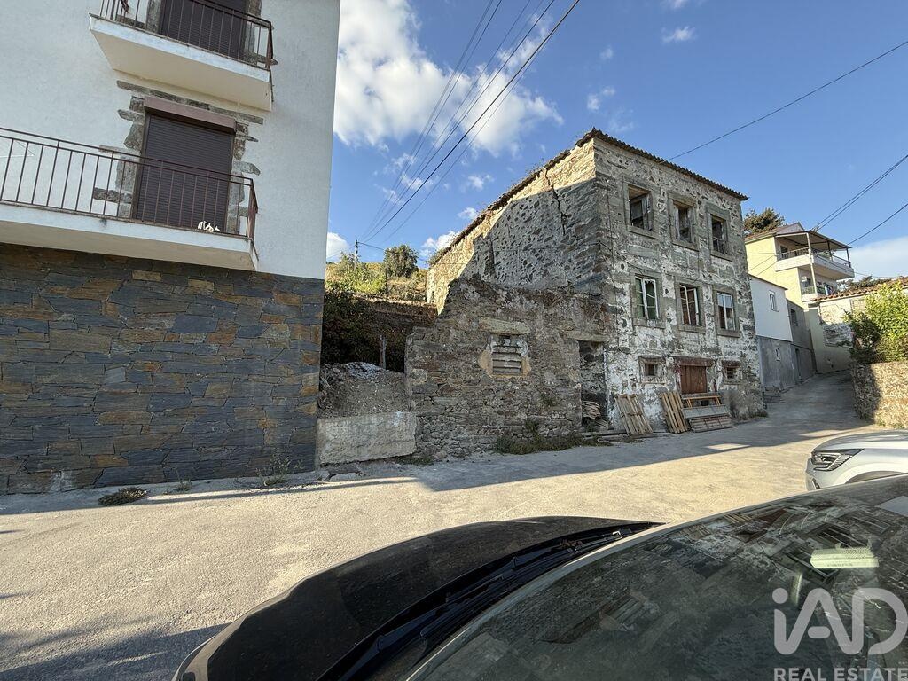 House in Peso da Regua - view 1