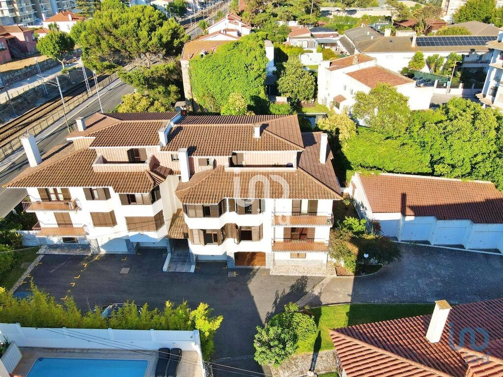 Apartment in Cascais - view 1