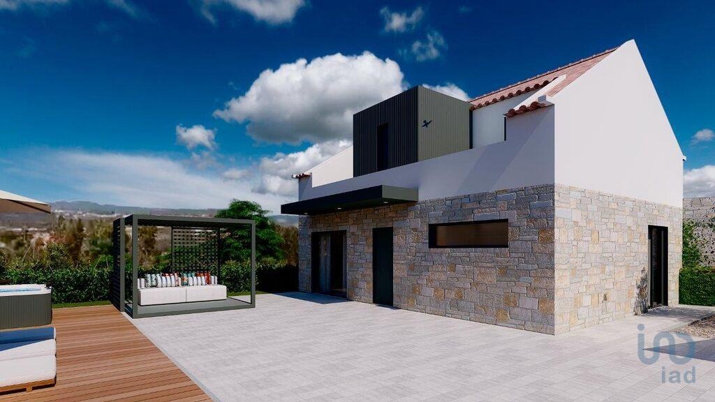 House in Caldas da Rainha - view 1