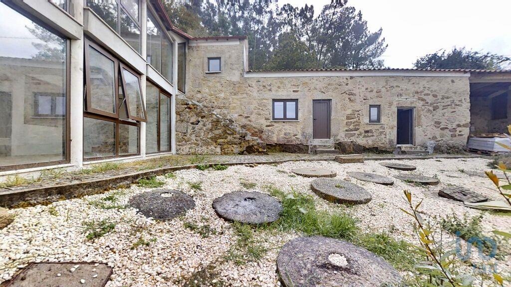 House in Vila Nova de Gaia (Santa Marinha) - view 1
