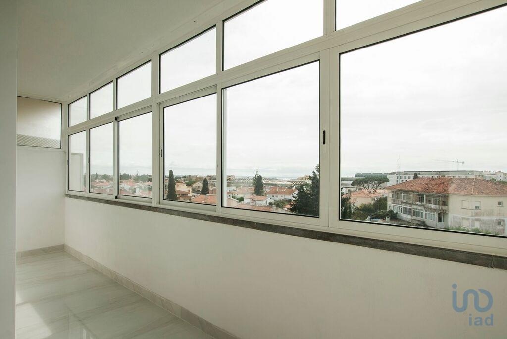 Apartment in Cascais - view 1