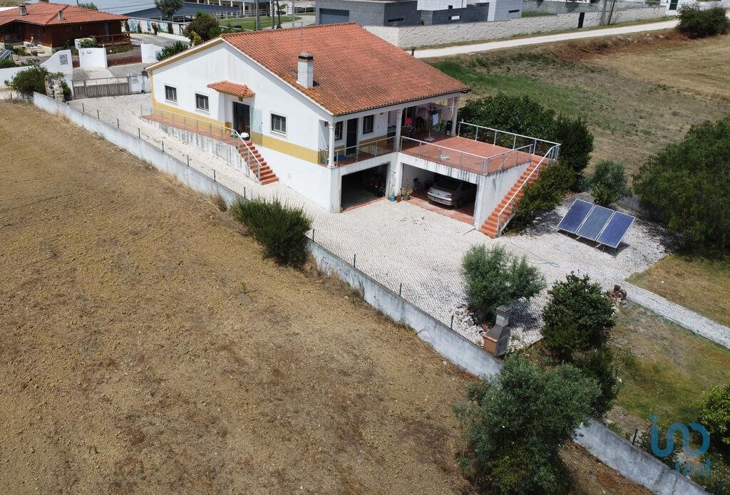 House in Torres Novas - view 1