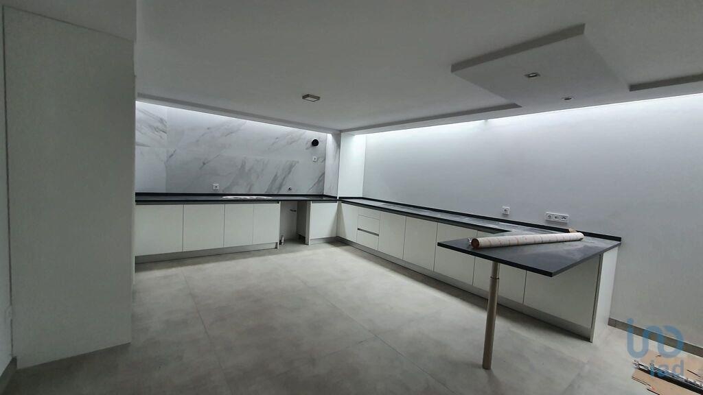 House in Santa Maria da Feira - view 1