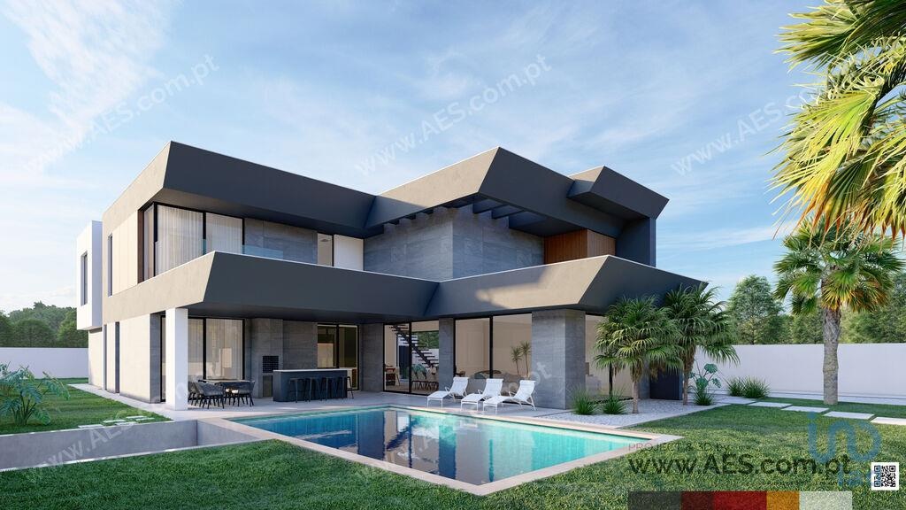 House in Seixal - view 1