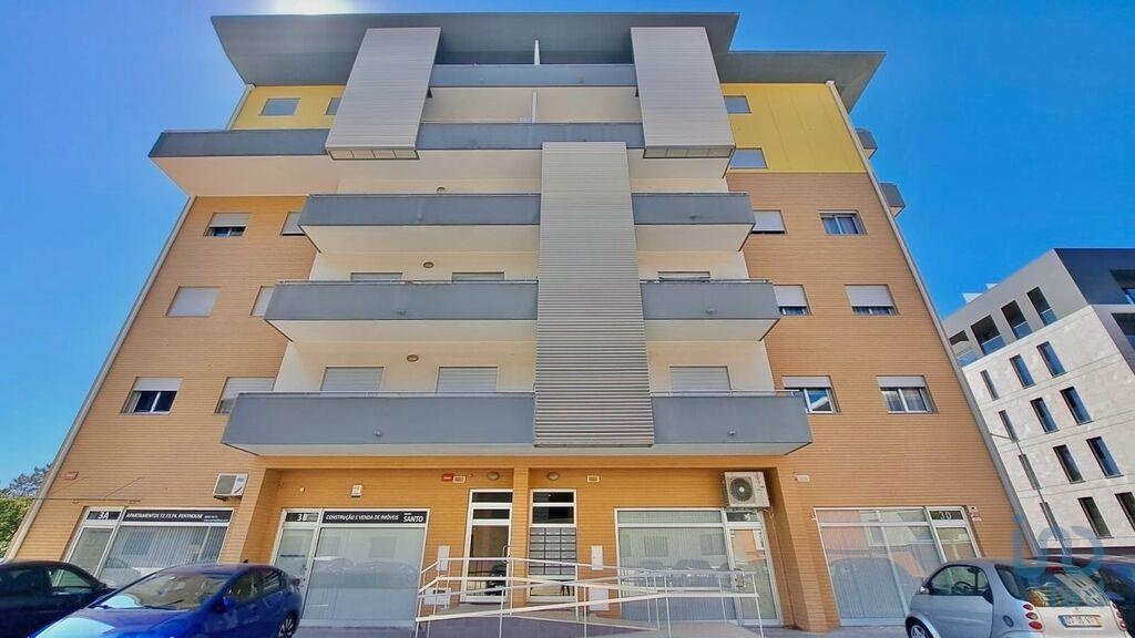 Apartment in Setubal - view 1