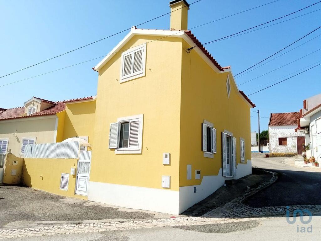House in Alenquer - view 1