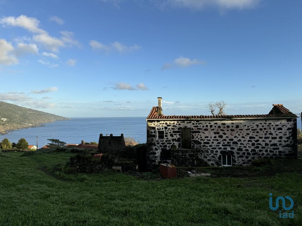 House in Lajes - view 1
