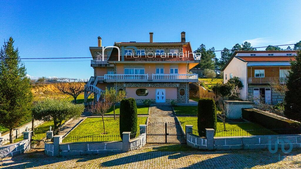 House in Pinhel - view 1