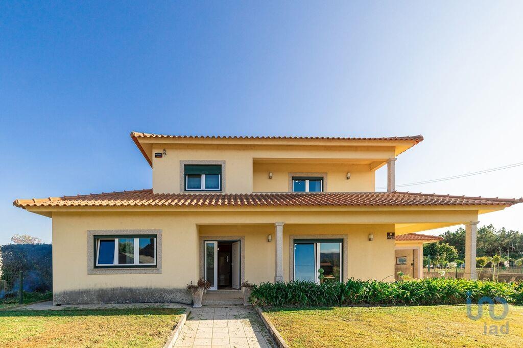 House in Vila Nova de Cerveira - view 1