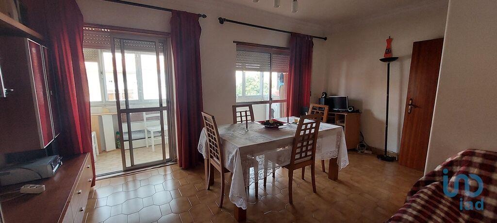 Apartment in Oeiras - view 1