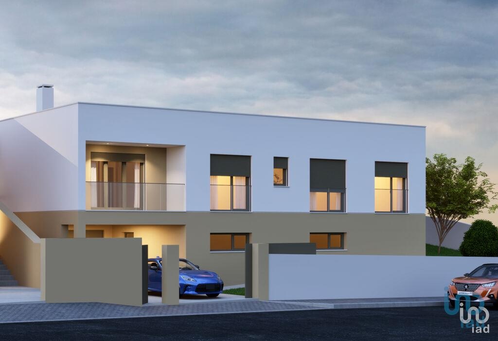 House in Torres Vedras - view 1