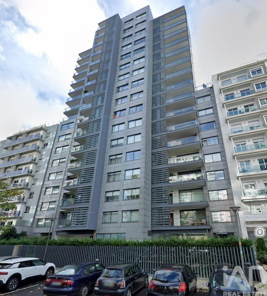 Apartment in Alvalade - view 1