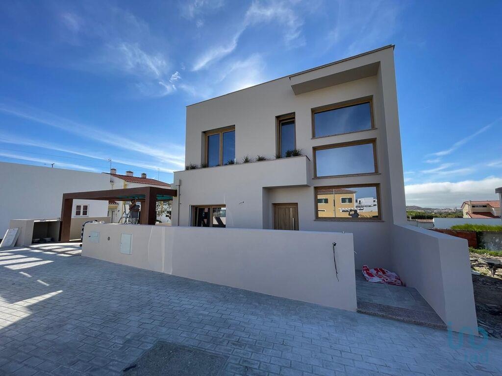 House in Silveira - view 1