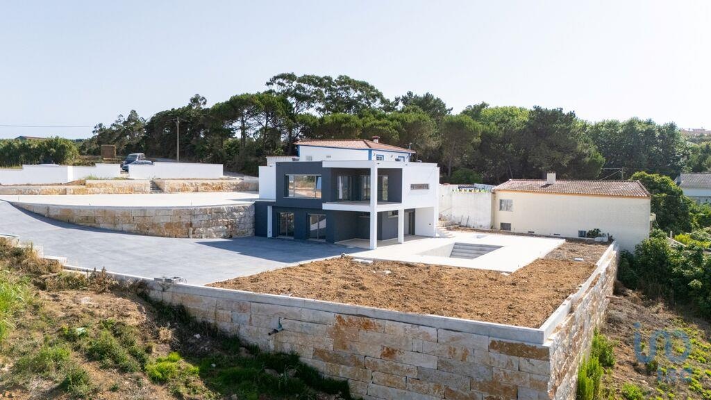 House in Lourinha - view 1