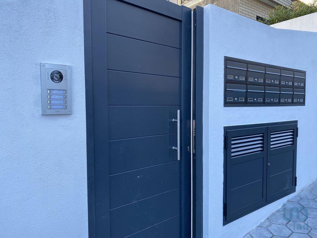 Apartment in Vila Nova de Gaia (Santa Marinha) - view 1