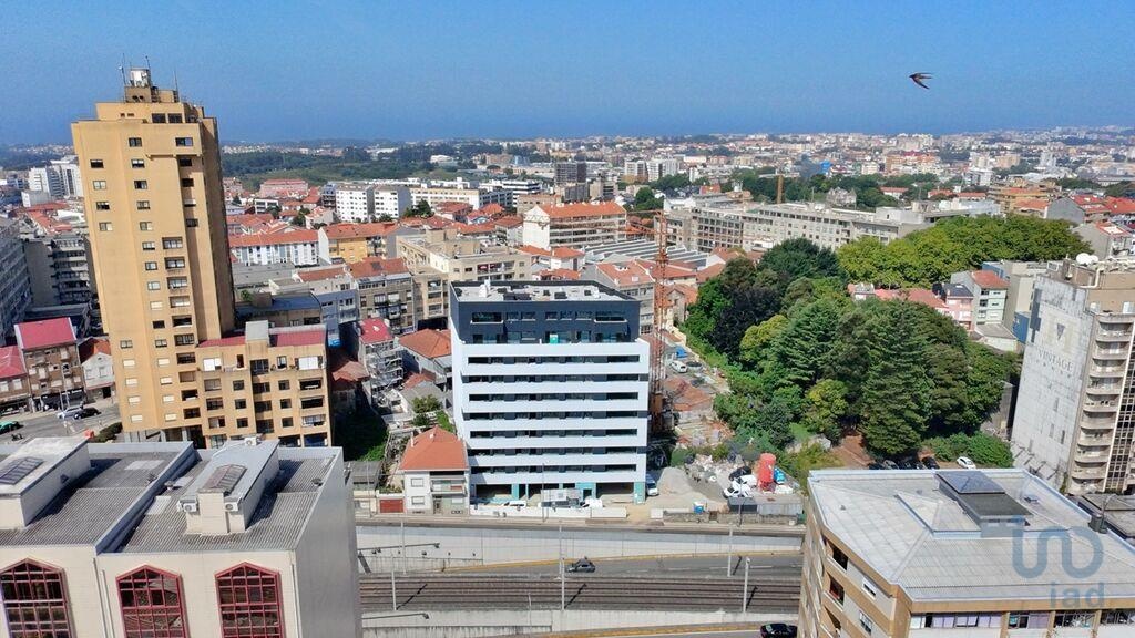 Apartment in Vila Nova de Gaia (Santa Marinha) - view 1
