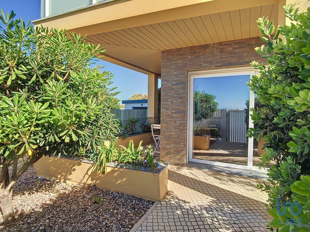 House in Torres Vedras - view 1