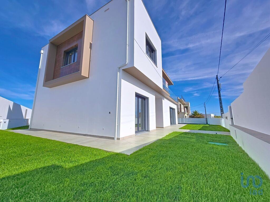 House in Torres Vedras - view 1