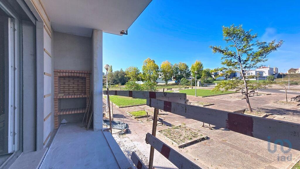 Apartment in Ramalhal - view 1