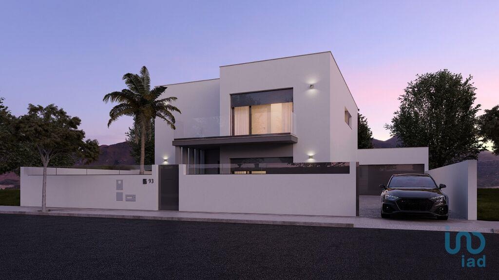 House in Entroncamento - view 1