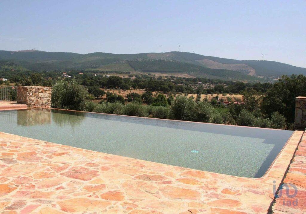 House in Portalegre - view 1