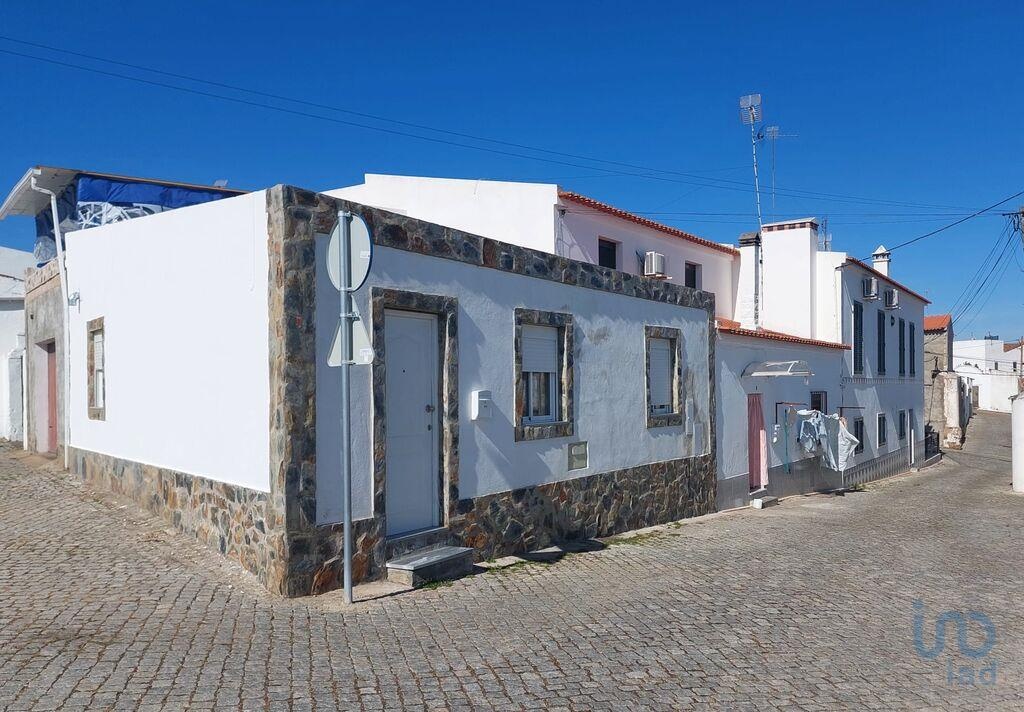 House in Campo Maior - view 1