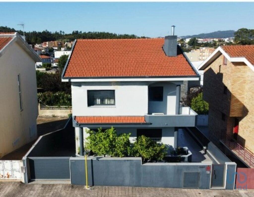 House in Valongo - view 1