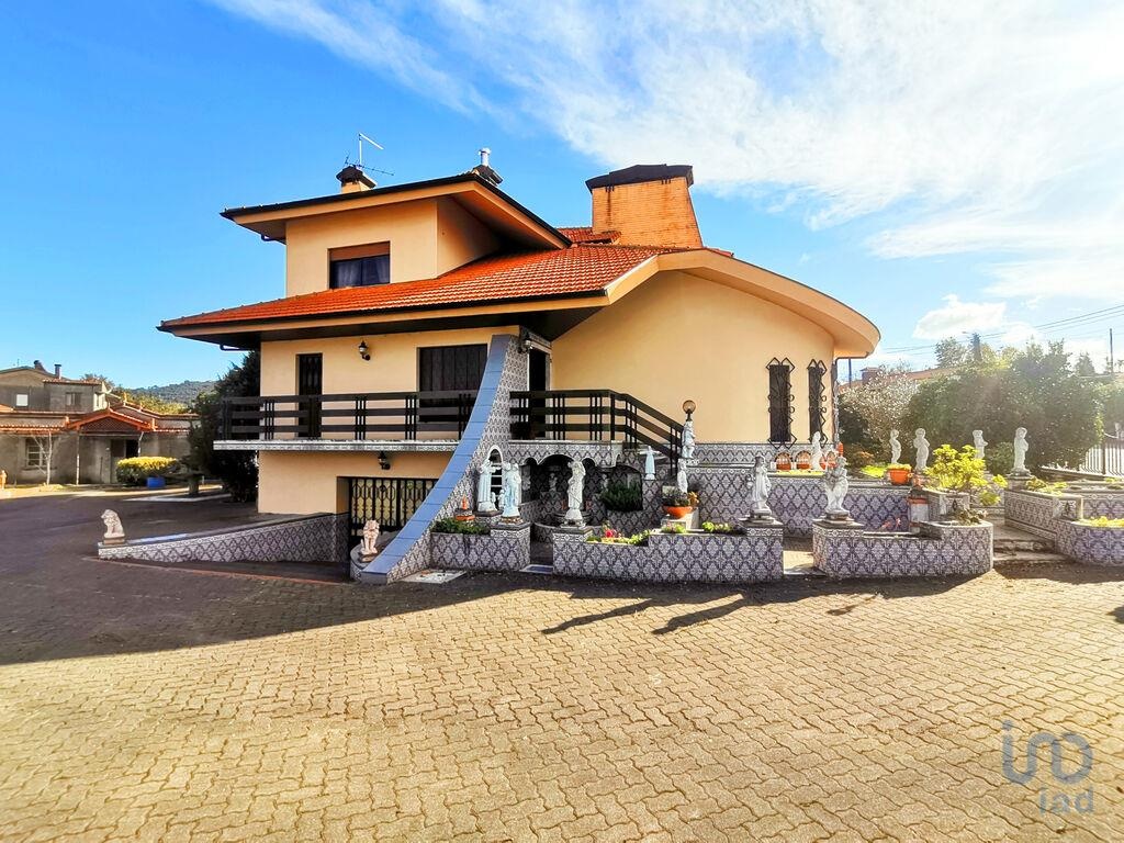 House in Guimaraes - view 1