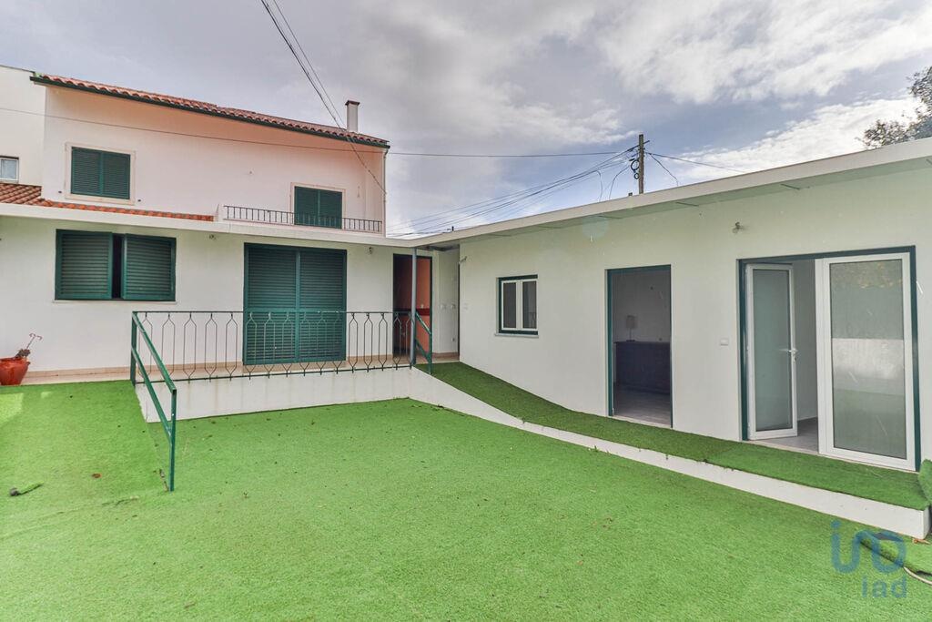 House in Coimbra - view 1