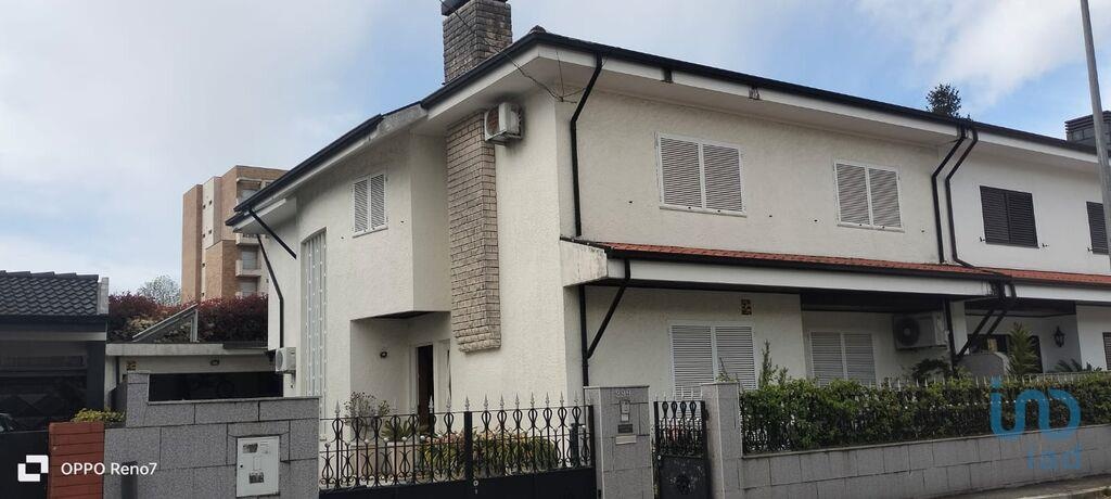 House in Maia - view 1