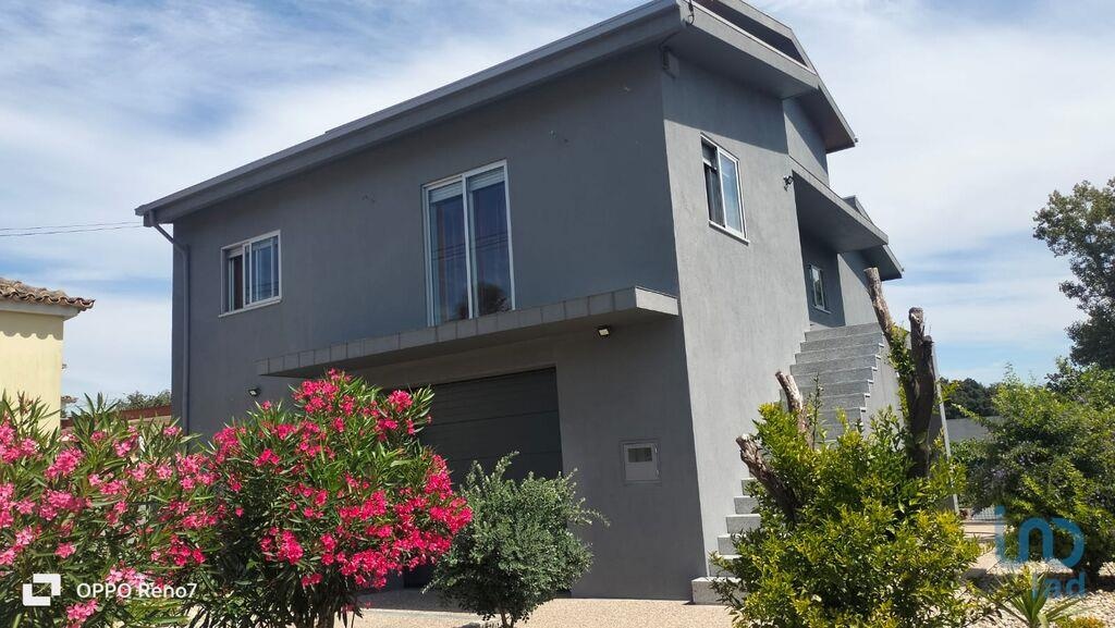 House in Vila Nova de Gaia (Santa Marinha) - view 1